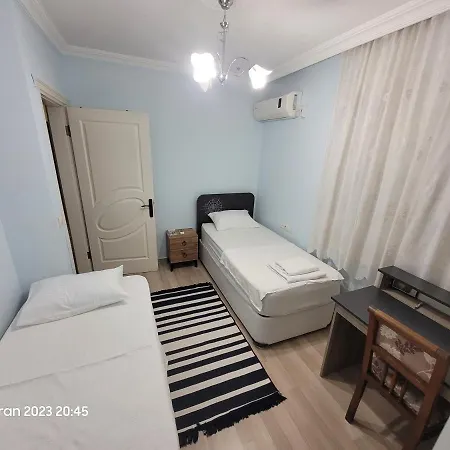 Kansal Akarca Φετιγιέ
